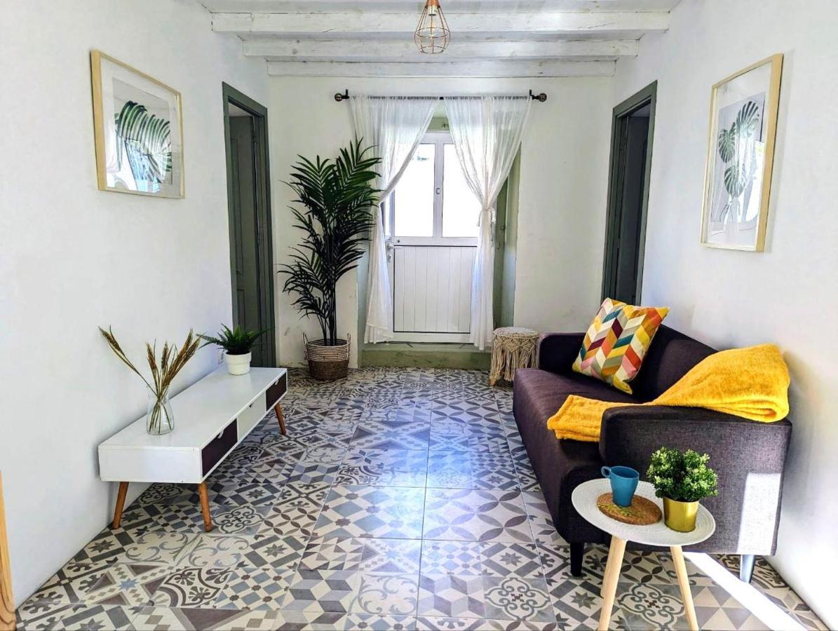 Cozy 3 Bedroom Home - Close To Beach Lourinhã Dış mekan fotoğraf